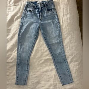 Abercrombie & Fitch the super skinny ankle high rise curve love jeans light wash